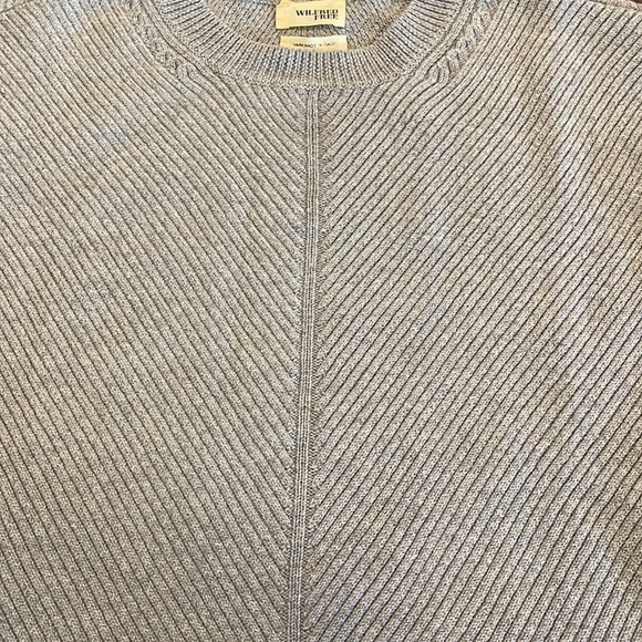 Aritzia | Wilfred Italian Yarn Chevron Knit Sweater - Picture 9 of 15